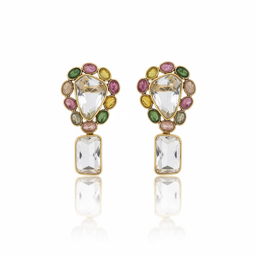Boucles d'oreilles en pierres colorées sur fond blanc, Les Favorites by Carine Michel