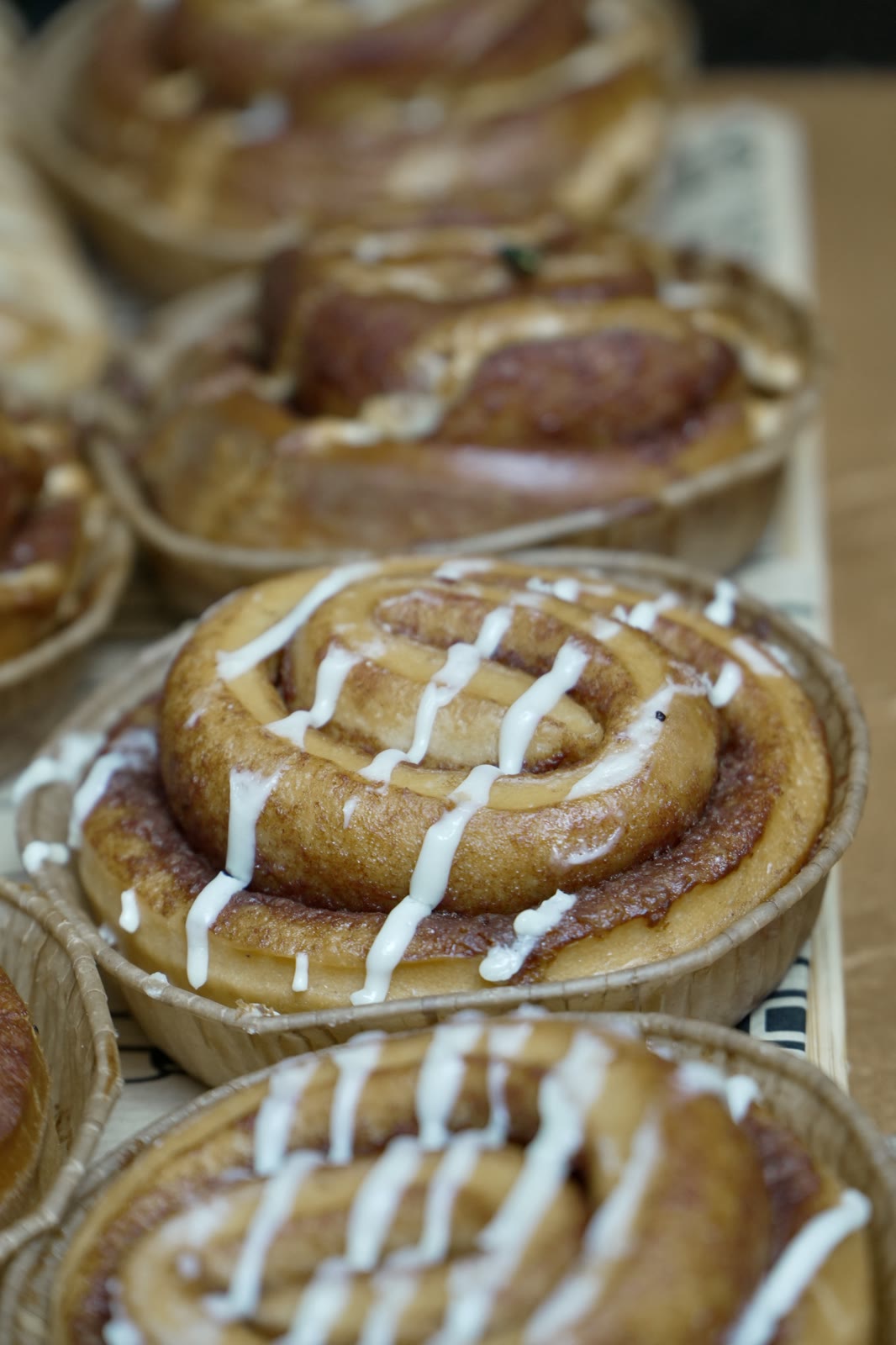Roulés à la cannelle glacés, Food Hall GRIDX