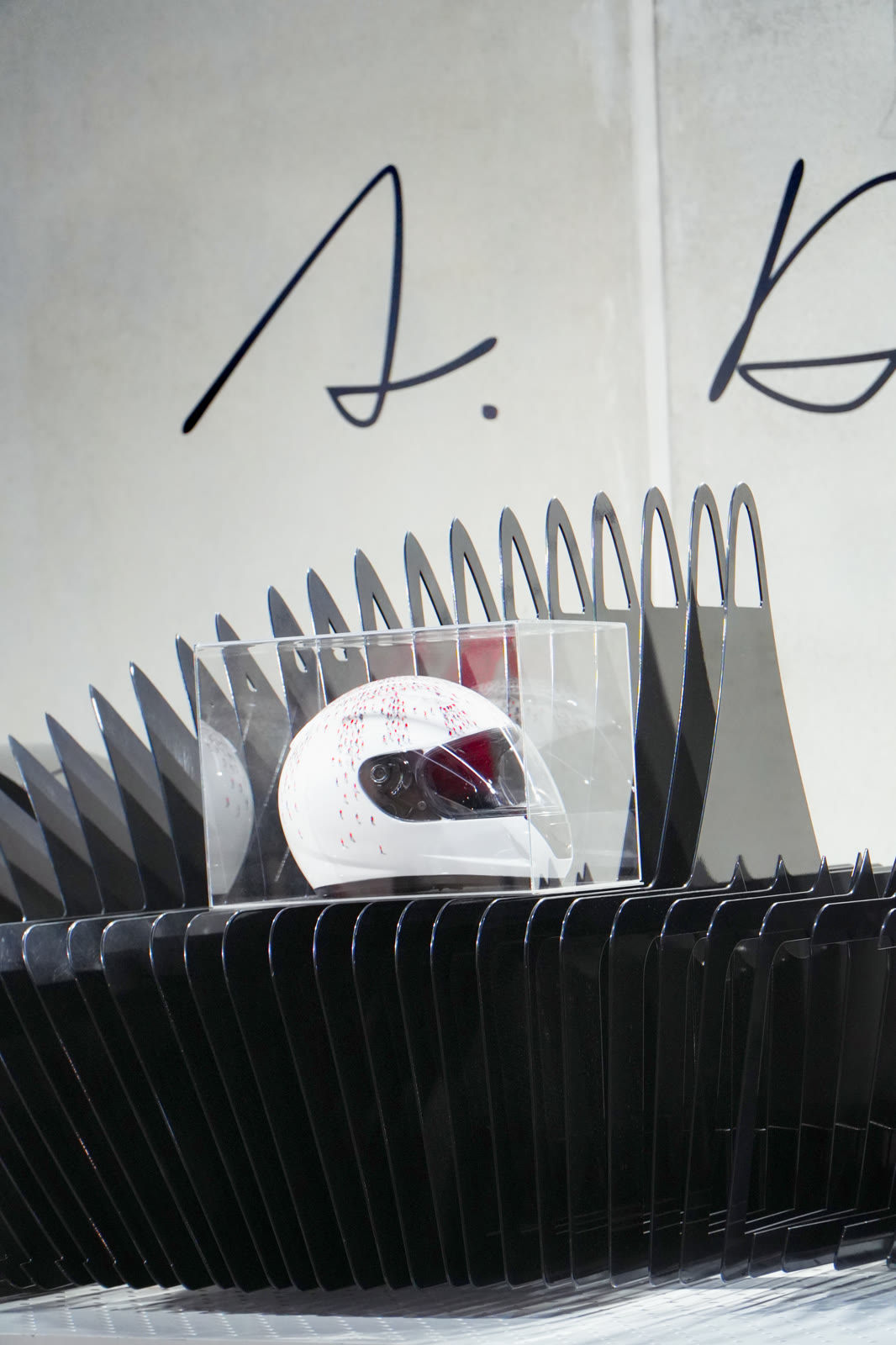Racing driver's helmet in a display case, Galleria 610
